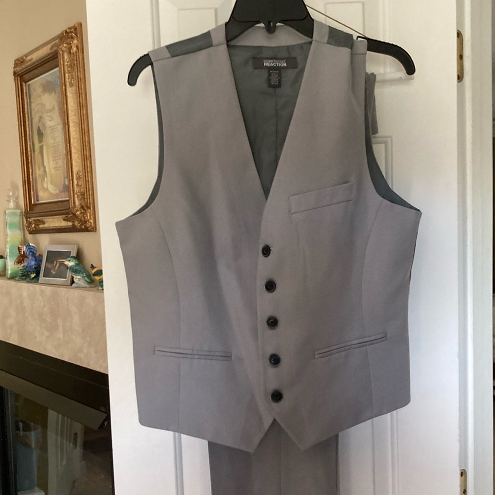 Kenneth Cole vest and matching dress pants set